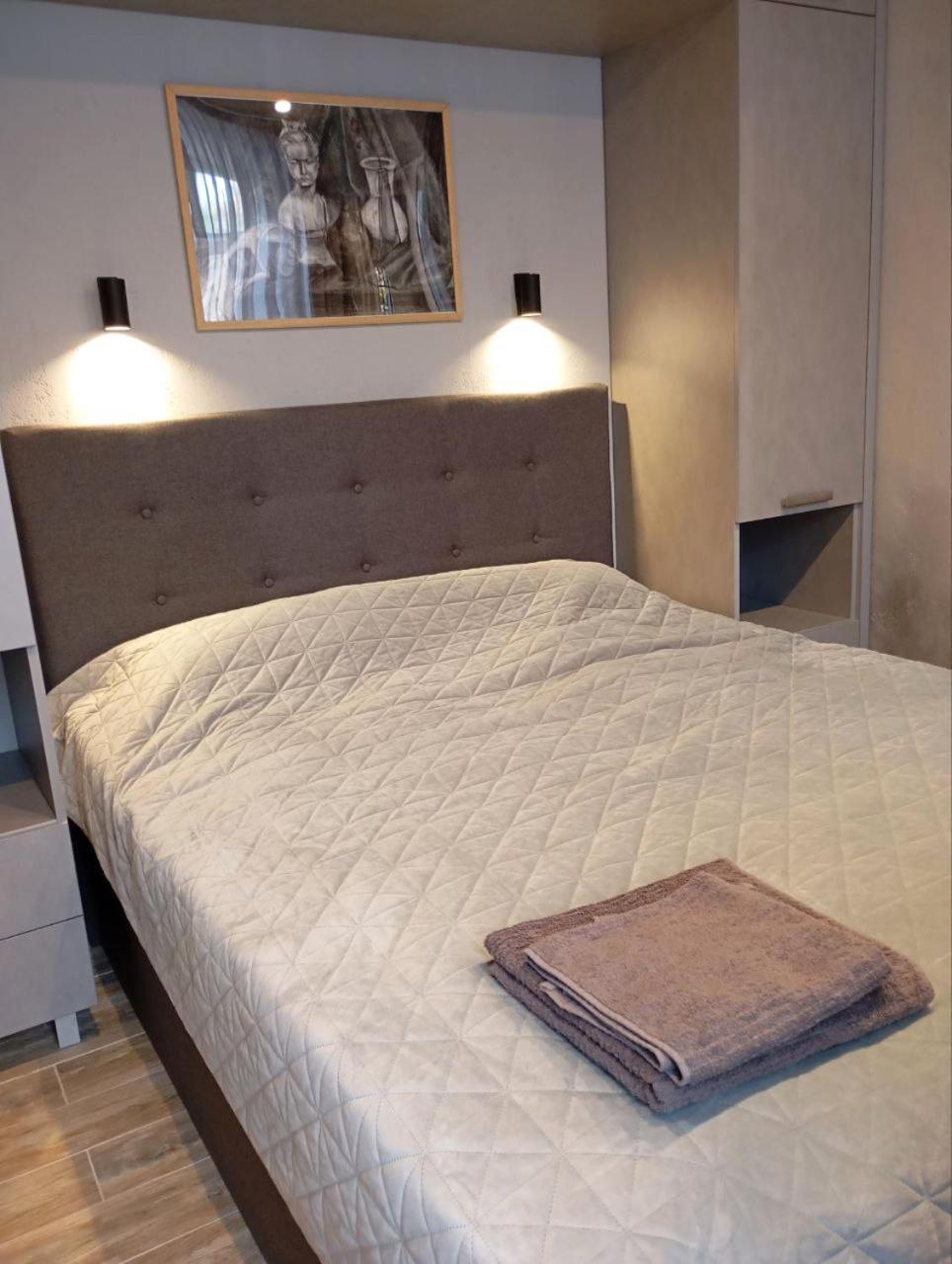City Center Artmania Apartments Kisinyov Kültér fotó